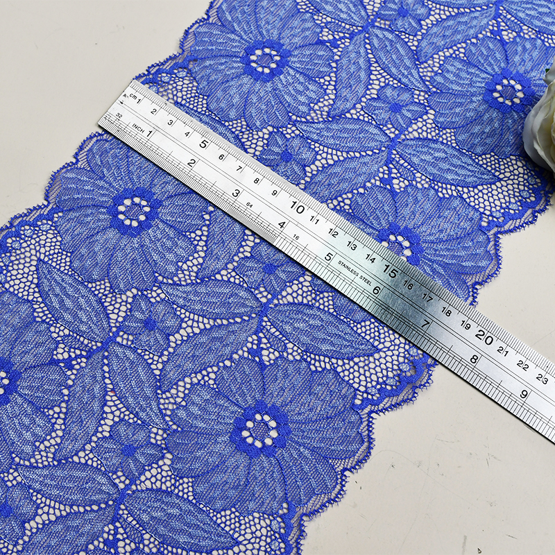 توری زنانه گلدار سفید کشدار 17.5 سانتی متری تولید کننده توری با کیفیت بالا 05647#