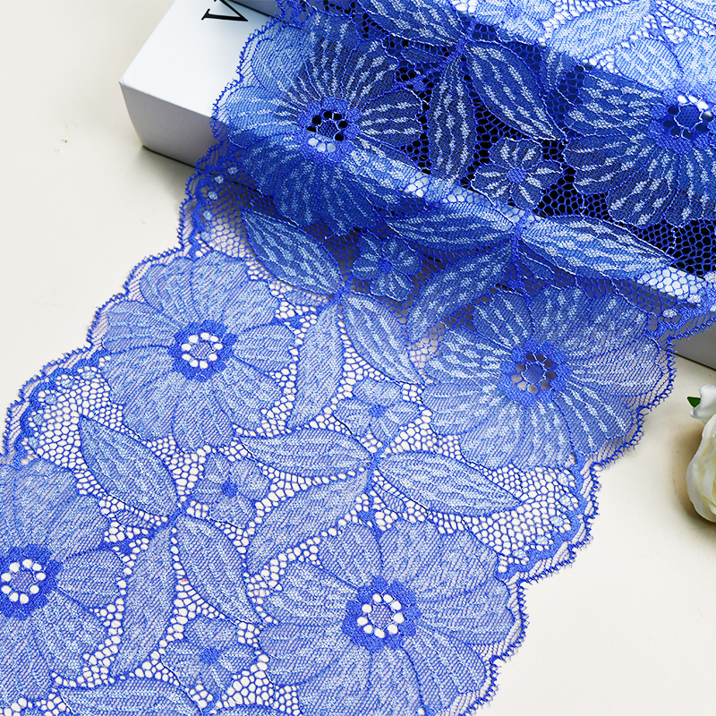 توری زنانه گلدار سفید کشدار 17.5 سانتی متری تولید کننده توری با کیفیت بالا 05647#